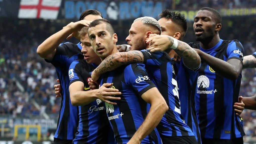 Các Cầu Thủ Inter Milan - Một Bức Tranh Chiến Thắng