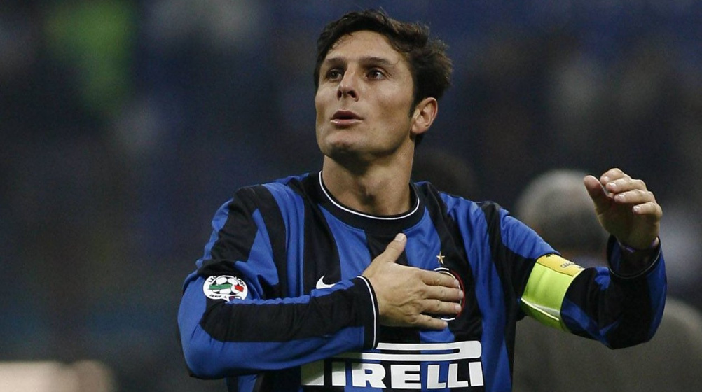 Javier Zanetti gia nhập clb Inter Milan năm 1995 đến khi kết thúc sự nghiệp thi đấu quốc tế vào năm 2014